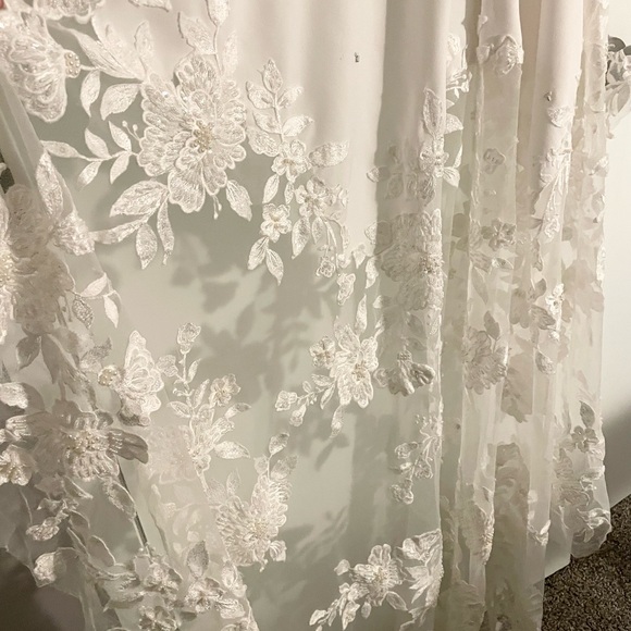 Alena Leena garden rose wedding dress - Picture 6 of 11